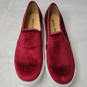 Dirty Laundry by Chinese Laundry Women's Franklin Merlot Sneaker Size 9,